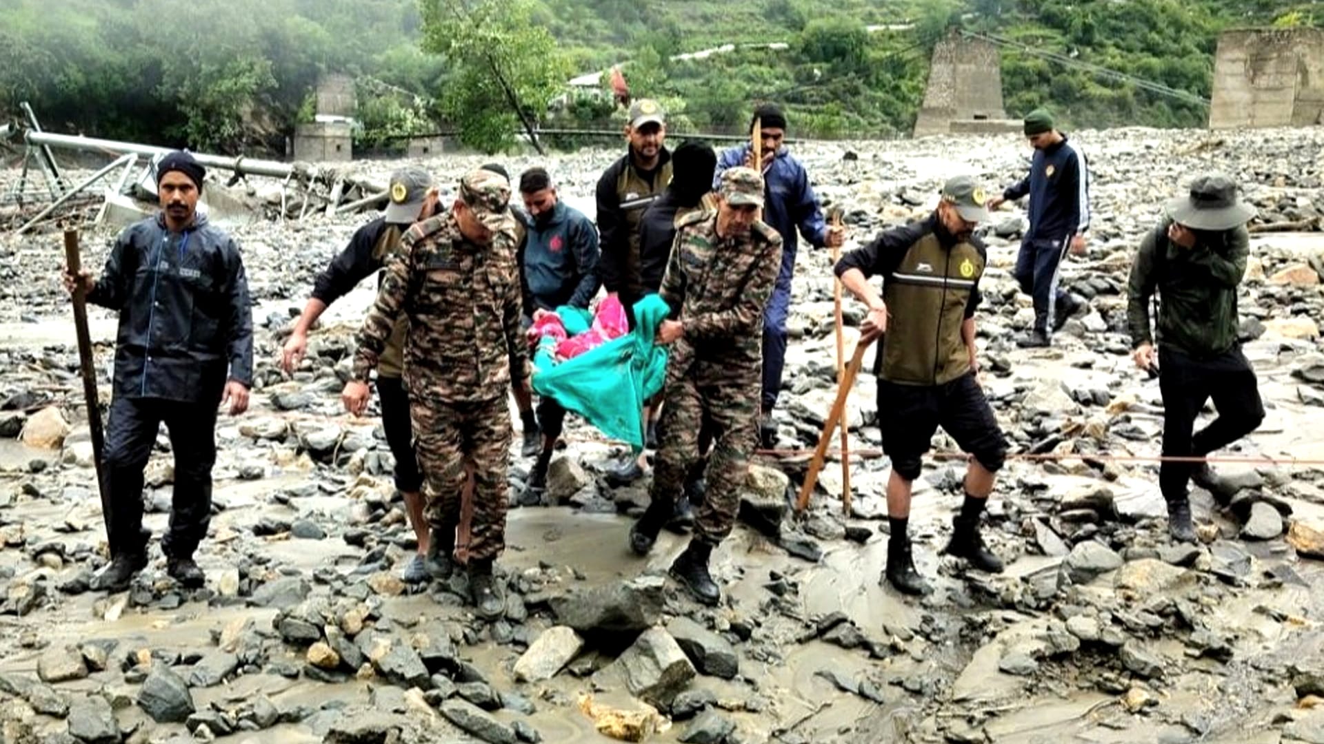 बिहार तक पहुंचा उत्तराखंड के धराली का दर्द, पुतला का अंतिम संस्कार के बाद श्राद्ध की तैयारी,11 लोगों का नहीं मिला सुराग