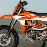 KTM ने पेश की नई 690 Enduro R और 690 SMC R – दमदार इंजन, आधुनिक फीचर्स और आकर्षक लुक ने जीता दिल
