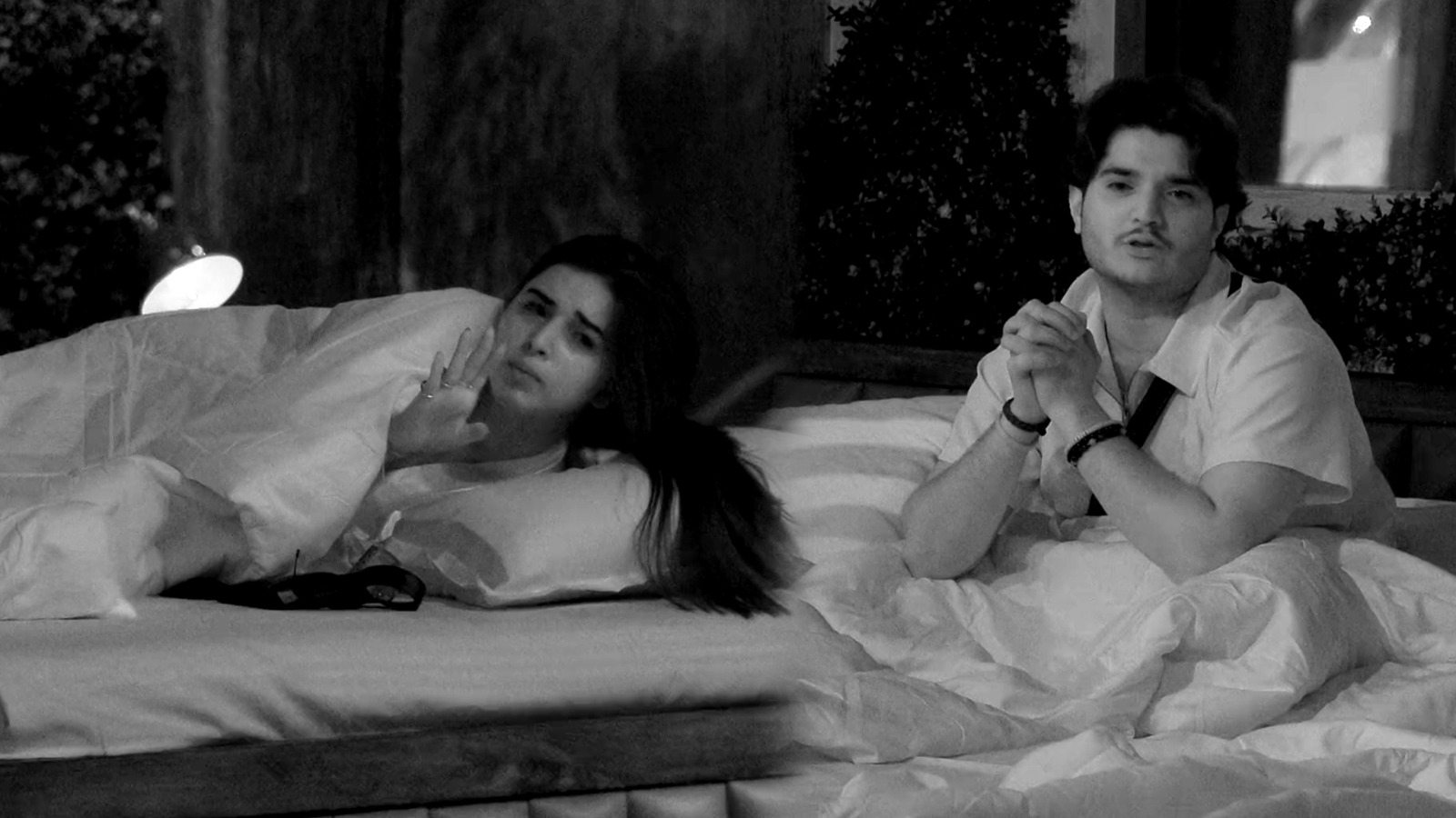 Bigg Boss 19 मृदुल ने तान्या को बोला बाबू ,भड़कीं तान्या घर वालों को कहा- मेरे साथ बेबी-बाबू नहीं करना