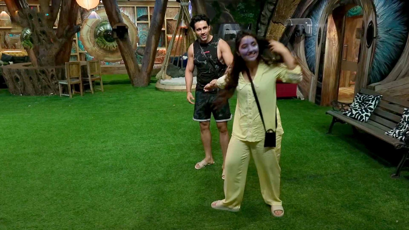 Bigg Boss 19: अशनूर कौर और अभिषेक बजाज की मस्ती, दोस्ती में दिखा खास बॉन्ड