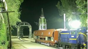 भारत की रक्षा शक्ति को मिला नया पंख, अब चलती ट्रेन से दागी जा सकेगी 2000 किमी रेंज की मिसाइल