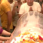 पंचतत्व में विलीन हुए सिंगर जुबिन गर्ग...पार्थिव शरीर से लिपट कर रोईं पत्नी गरिमा, जुबिन दा अमर रहें’ नारे के साथ फैंस ने दी अंतिम विदाई
