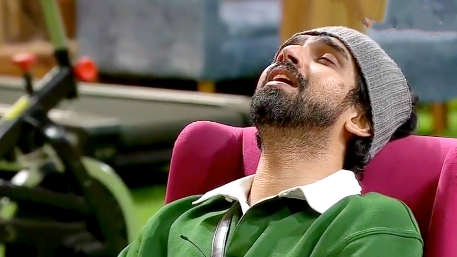 Bigg Boss 19: क्या शो से बाहर होंगे अमाल मलिक? पिता डब्बू मलिक के रहस्यमयी पोस्ट ने बढ़ाई हलचल