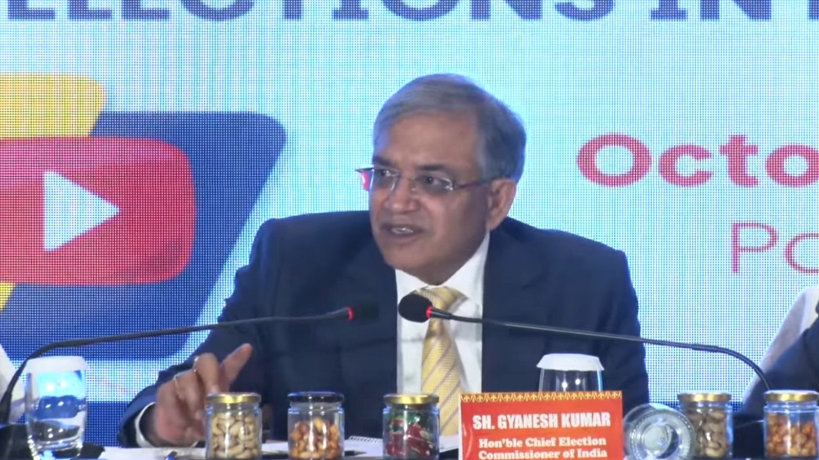 बिहार चुनाव को लेकर चुनाव आयोग की प्रेस कॉन्फ्रेंस, CEC ज्ञानेश कुमार बोले- वोटर लिस्ट में गड़बड़ी नहीं, BLO ने किया बहुत अच्छा काम