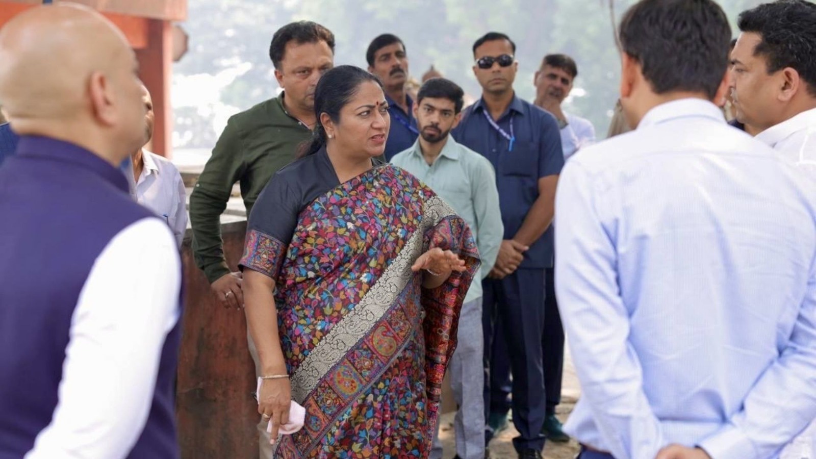 दिल्ली को मिला छठ महापर्व का तोहफा, CM रेखा गुप्ता ने किया इस दिन सार्वजनिक छुट्टी का ऐलान
