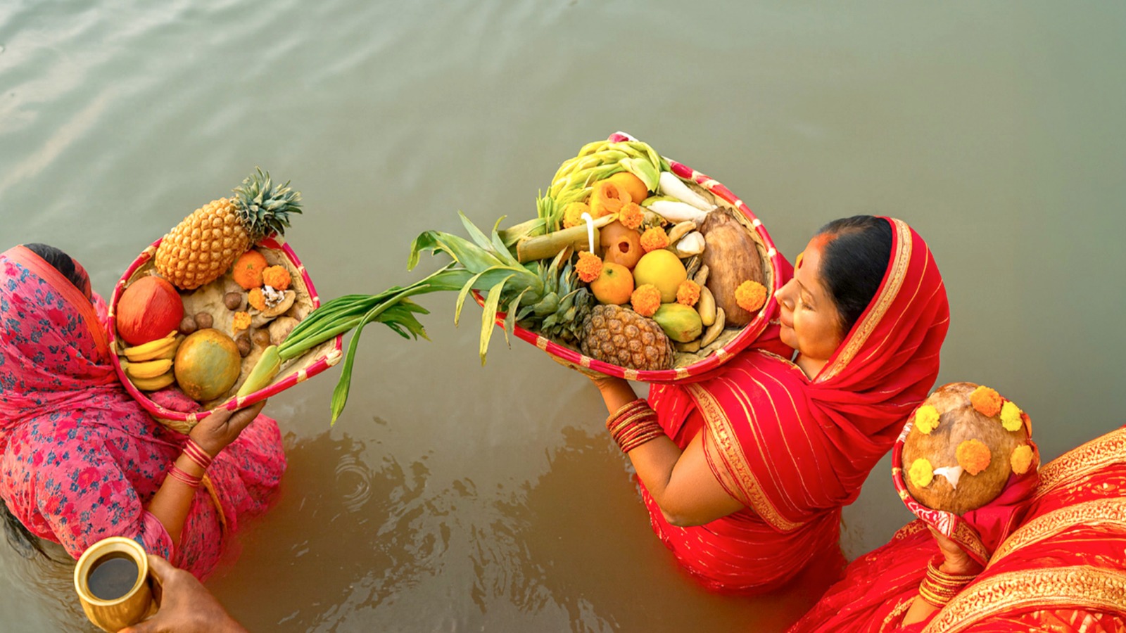छठ महापर्व कल से शुरू! क्यों करते हैं यह कठिन व्रत और क्या है इसके चार दिनों की कहानी?