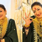 गोविंदा ने करवा चौथ पर सुनीता को दिया लाखों का नेकलेस, नेटिजन्स बोले- 'चीटिंग के बाद का गिफ्ट'