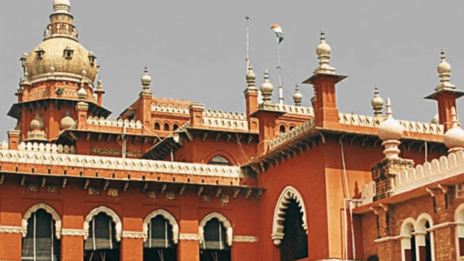 हाईकोर्ट की तीखी फटकार: करूर हादसा ‘मानव-निर्मित आपदा’, TVK की लापरवाही से गईं 41 जानें!