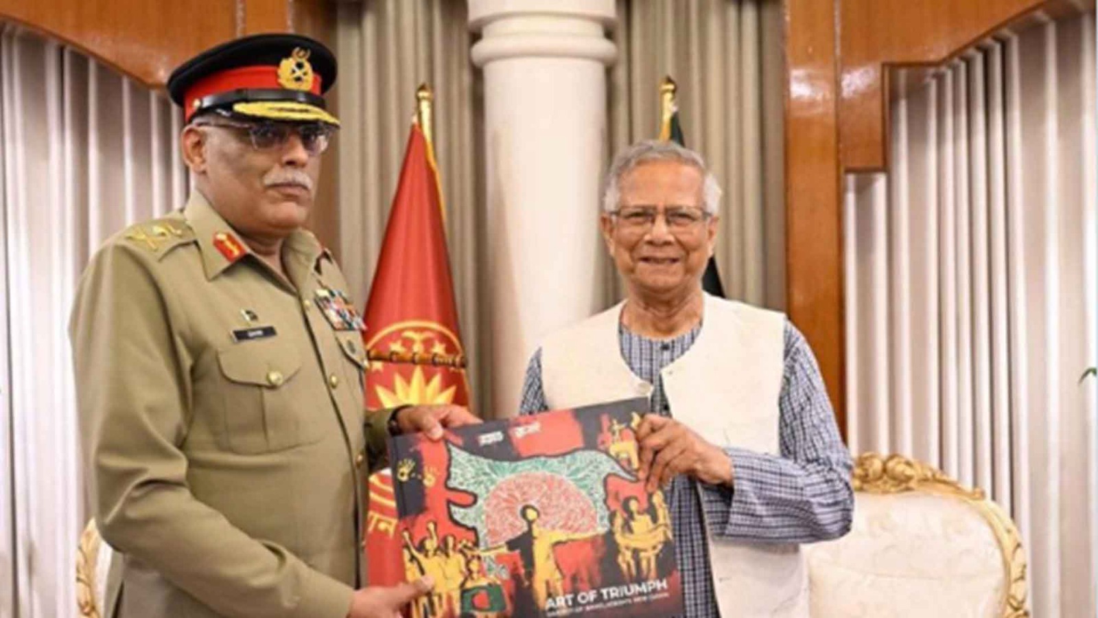 जनरल साहिर शमशाद मिर्जा ने ढाका में मोहम्मद यूनुस से की मुलाकात, सहयोग बढ़ाने पर जोर, विवादित नक्शा किया भेंट!