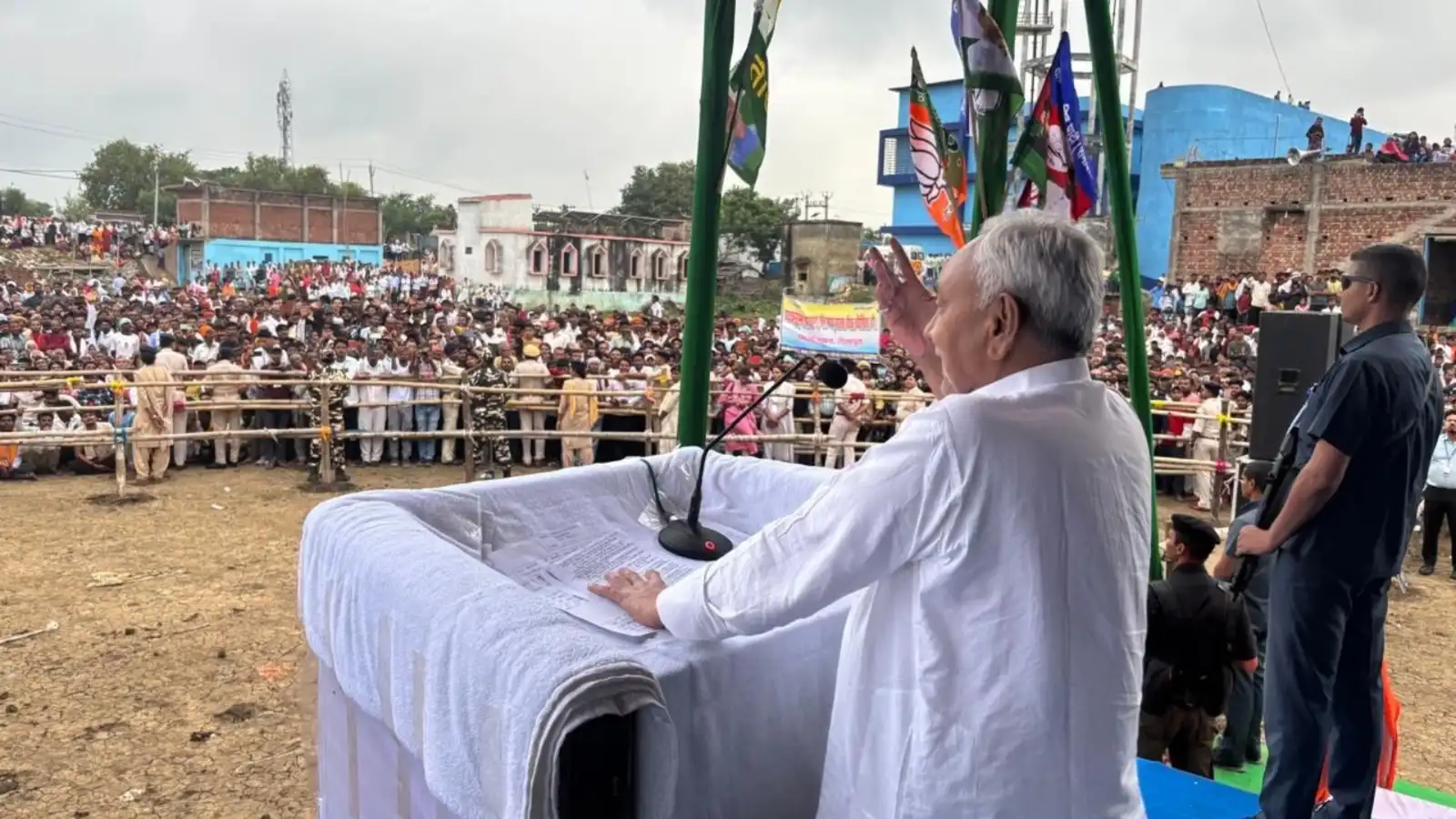 बिहारी कहलाना जो पहले शर्म की बात थी अब गर्व बन गया है: नितीश कुमार का बड़ा संदेश