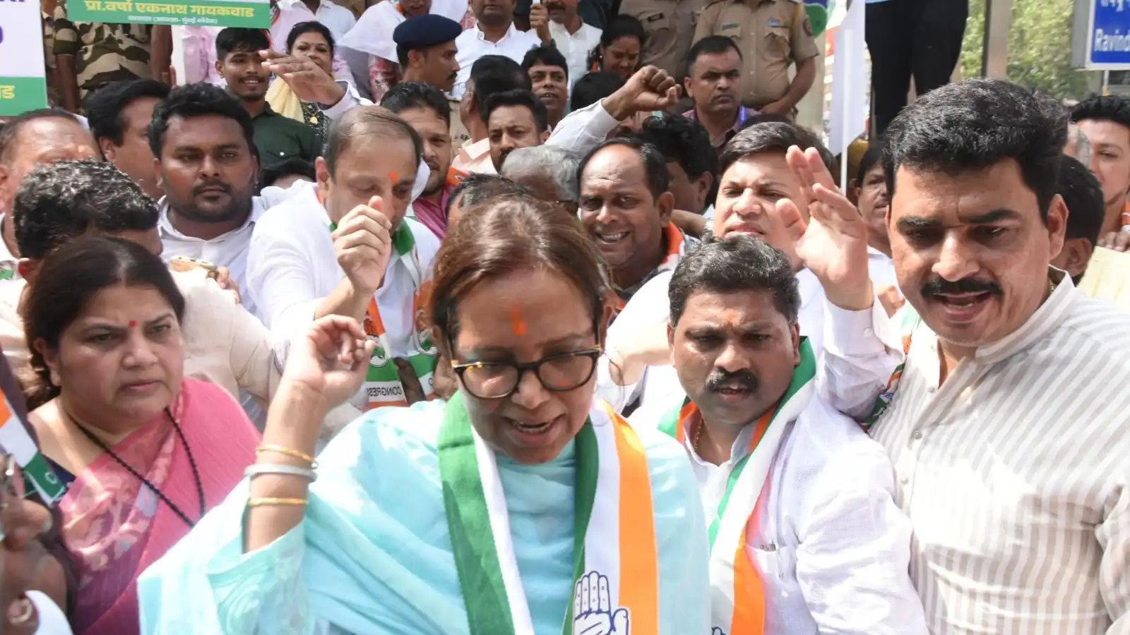 BMC Elections 2026: ‘कांग्रेस चुनाव में धार्मिक नहीं, नागरिक मुद्दों पर लड़ेगी’, मुंबई कांग्रेस अध्यक्ष वर्षा गायकवाड़ का बड़ा बयान