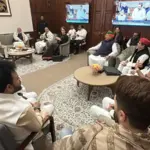 संसद में 'चाय पर चर्चा' हुई समाप्त, एक साथ बैठे दिखे पीएम मोदी-प्रियंका गांधी समेत कई नेता