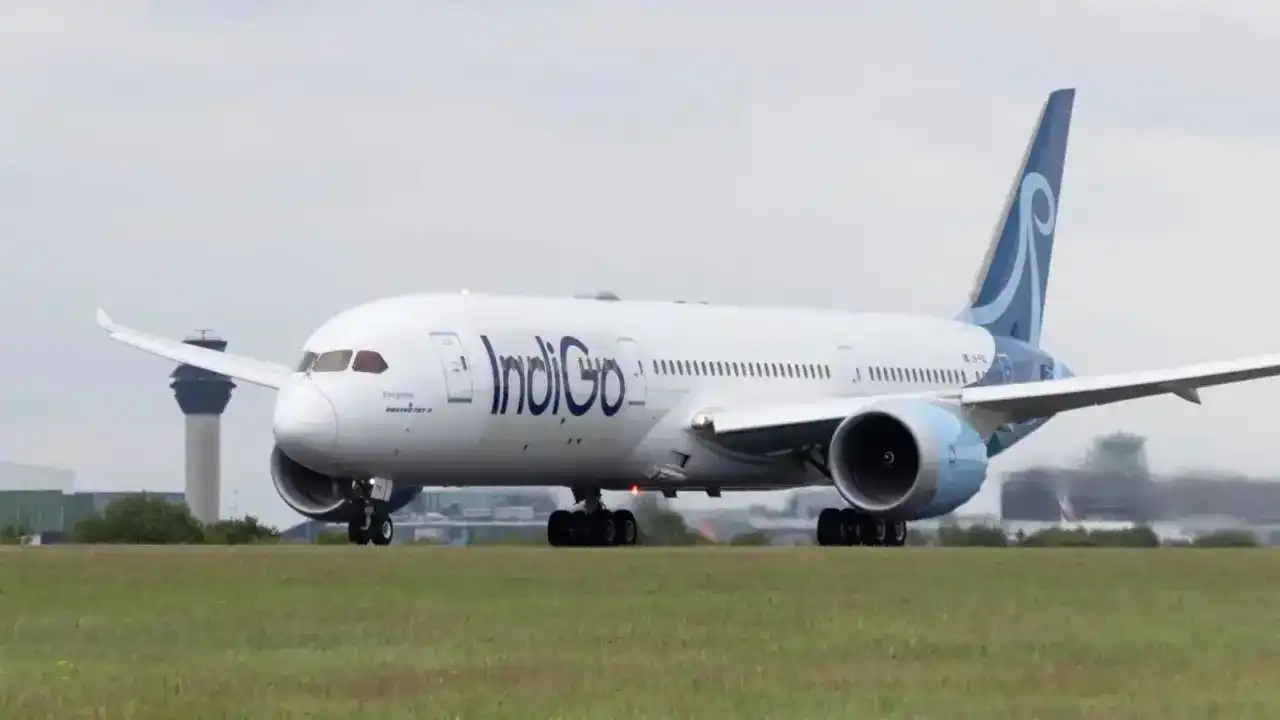 IndiGo Crisis: DGCA की कार्रवाई पर उठे सवाल, जिन 4 अधिकारिओं को किया ससपेंड वो नहीं थे टीम का हिस्सा