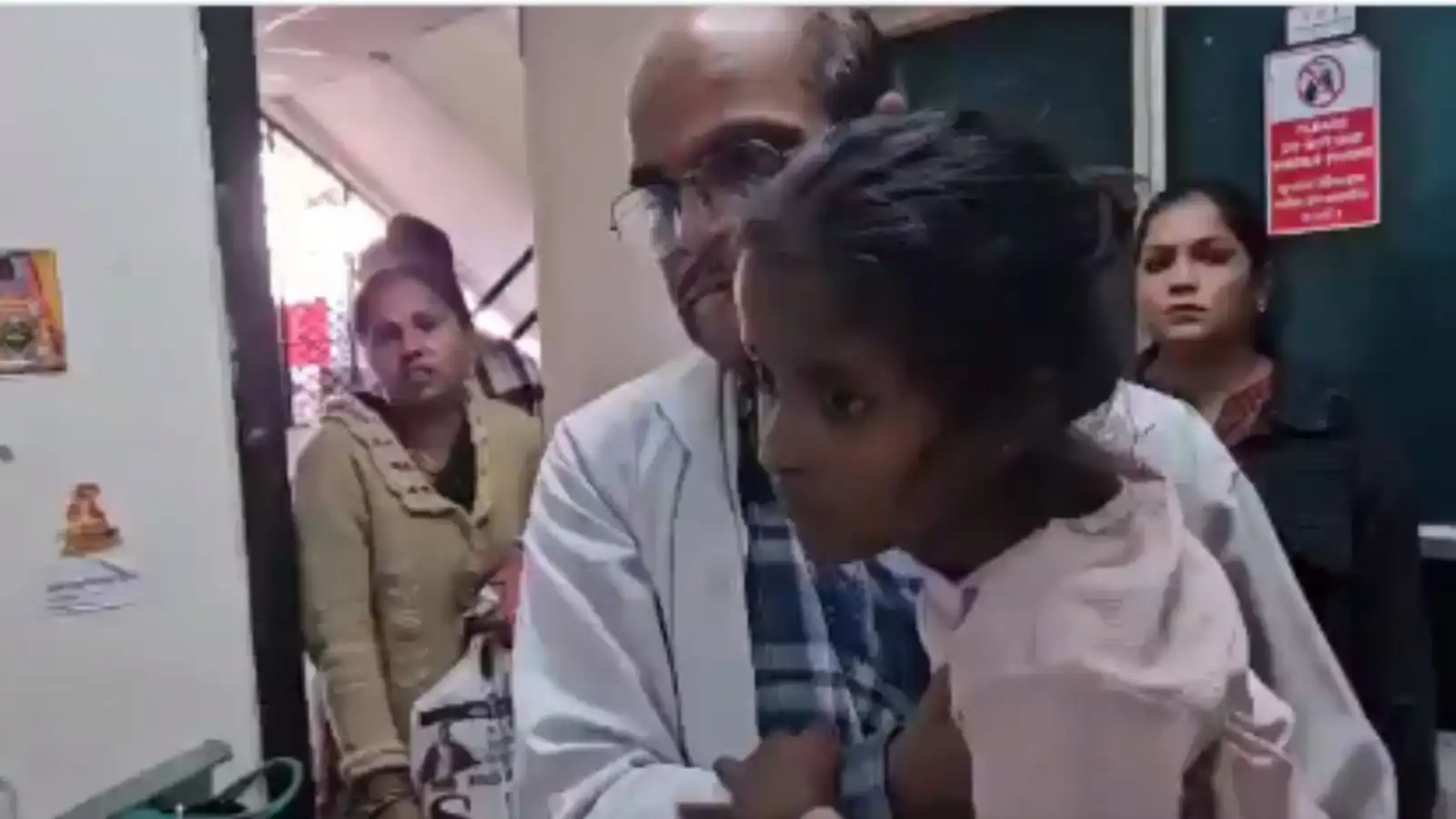 इंदौर में दूषित पानी पीने से अब तक 7 लोगों की मौत, मरीजों की अस्पतालों में उमड़ी भीड़