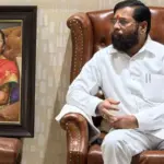 PMC Election: महानगरपालिका चुनाव में हो रहा गजब का कारनामा, अपने ही दल के नेता का AB फॉर्म छीनकर निगल गए एकनाथ शिंदे के उम्मीदवार