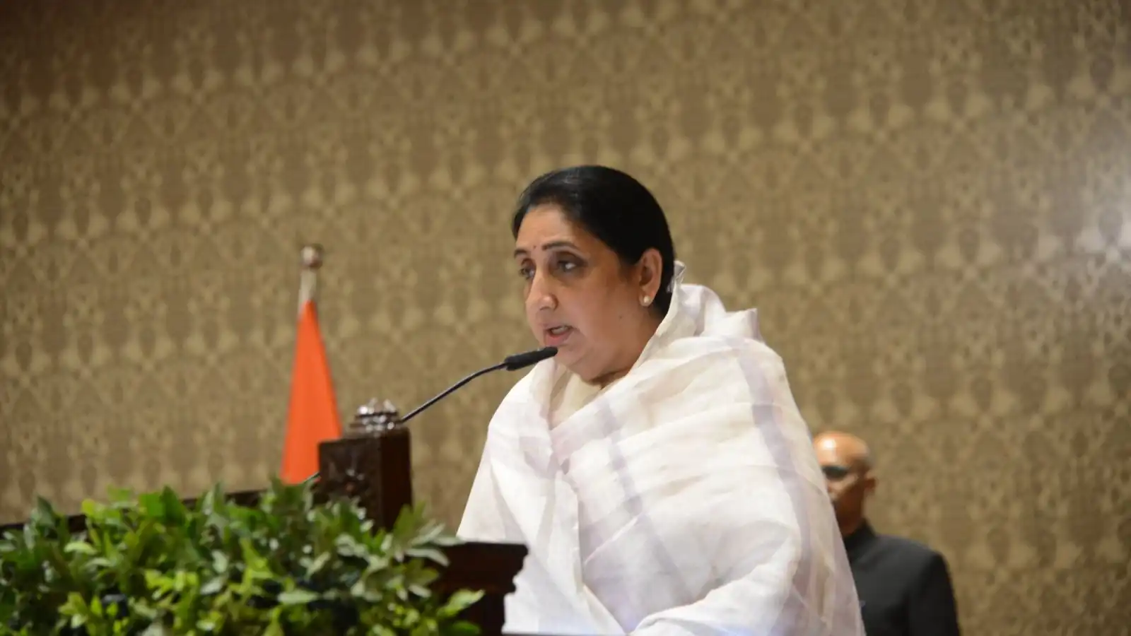 महाराष्ट्र सरकार का बड़ा फैसला, अजित पवार का देवगिरि बंगला अब सुनेत्रा पवार को हुआ आवंटित