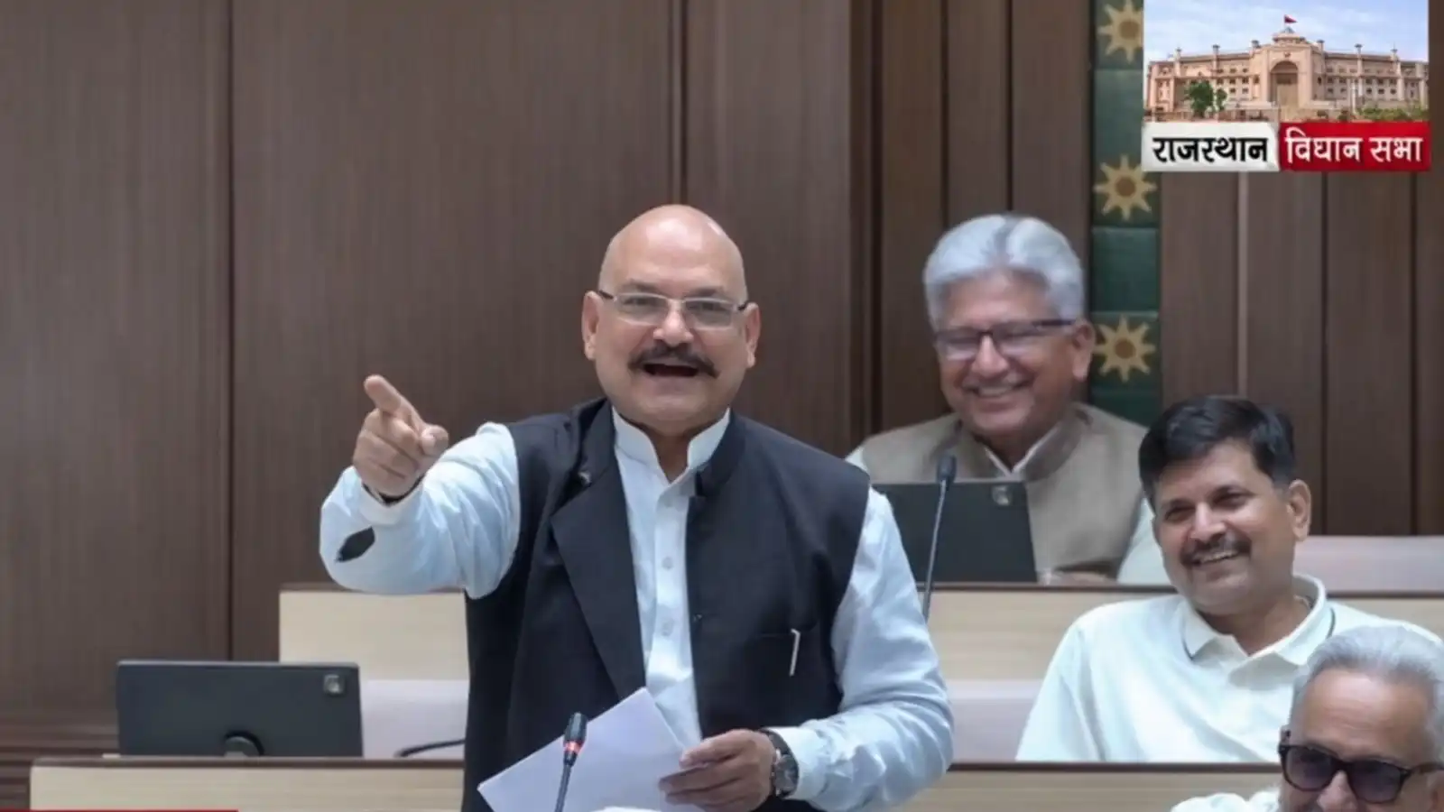 राजस्थान बजट पर ‘छोरा-छोरी’ टिप्पणी से गरमाई सियासत, बीजेपी विधायक के विवादित बयान पर भड़के विरोधी नेता