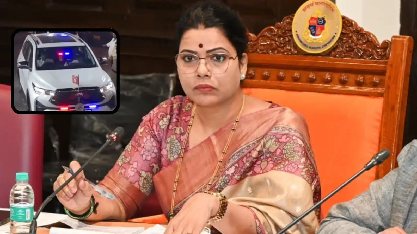 सोशल मीडिया पर उठा सवाल तो एक्शन में आई BMC, मुंबई की मेयर रितु तावड़े की गाड़ी से हटाई लाल-नीली बीकन लाइट्स