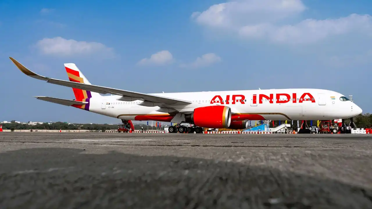 India China Direct Flights: भारत-चीन की कनेक्टिविटी हुई मजबूत, IndiGo और Air India की शंघाई के लिए डायरेक्ट फ्लाइट सेवा की शुरु