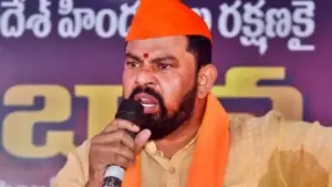 MLA टी राजा सिंह का विवादित बयान, देवेंद्र फडणवीस से मांग करते हुए कहा—’औरंगज़ेब की कब्र पर बनाना चाहिए टॉयलेट’