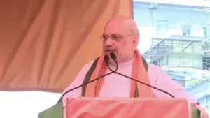 भवानीपुर से अमित शाह की हुंकार, ‘ममता बनर्जी को उनके गढ़ में हराएंगे’