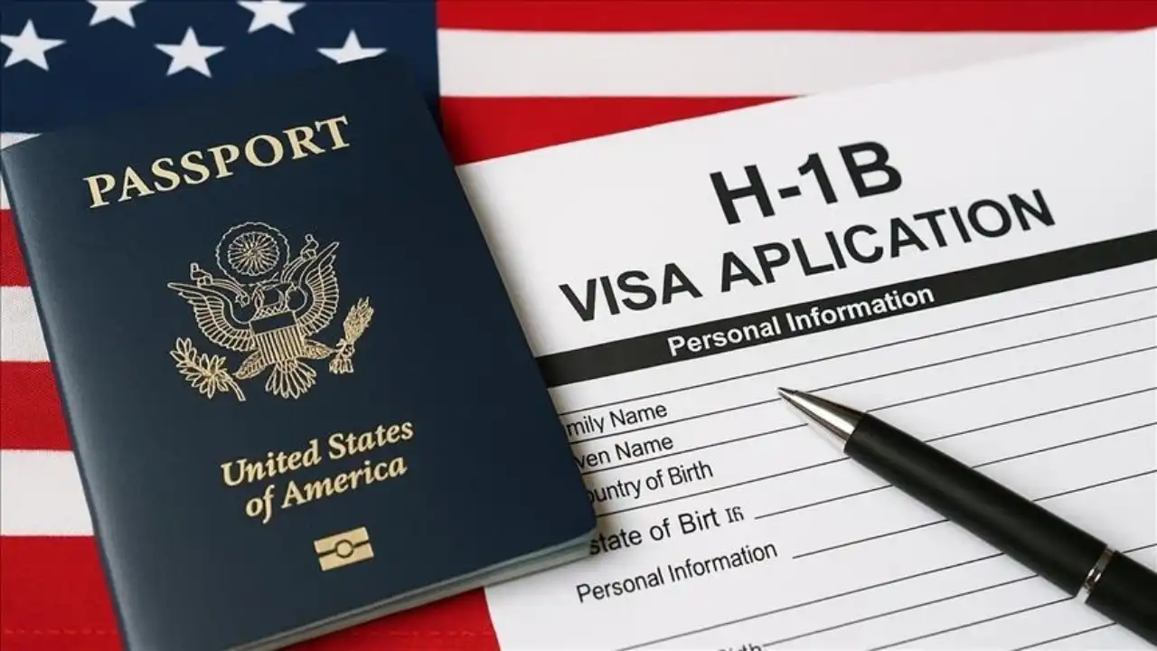 H-1B वीजा पर अमेरिका में सख्ती की तैयारी, 3 साल के बैन समेत बड़े बदलाव का प्रस्ताव