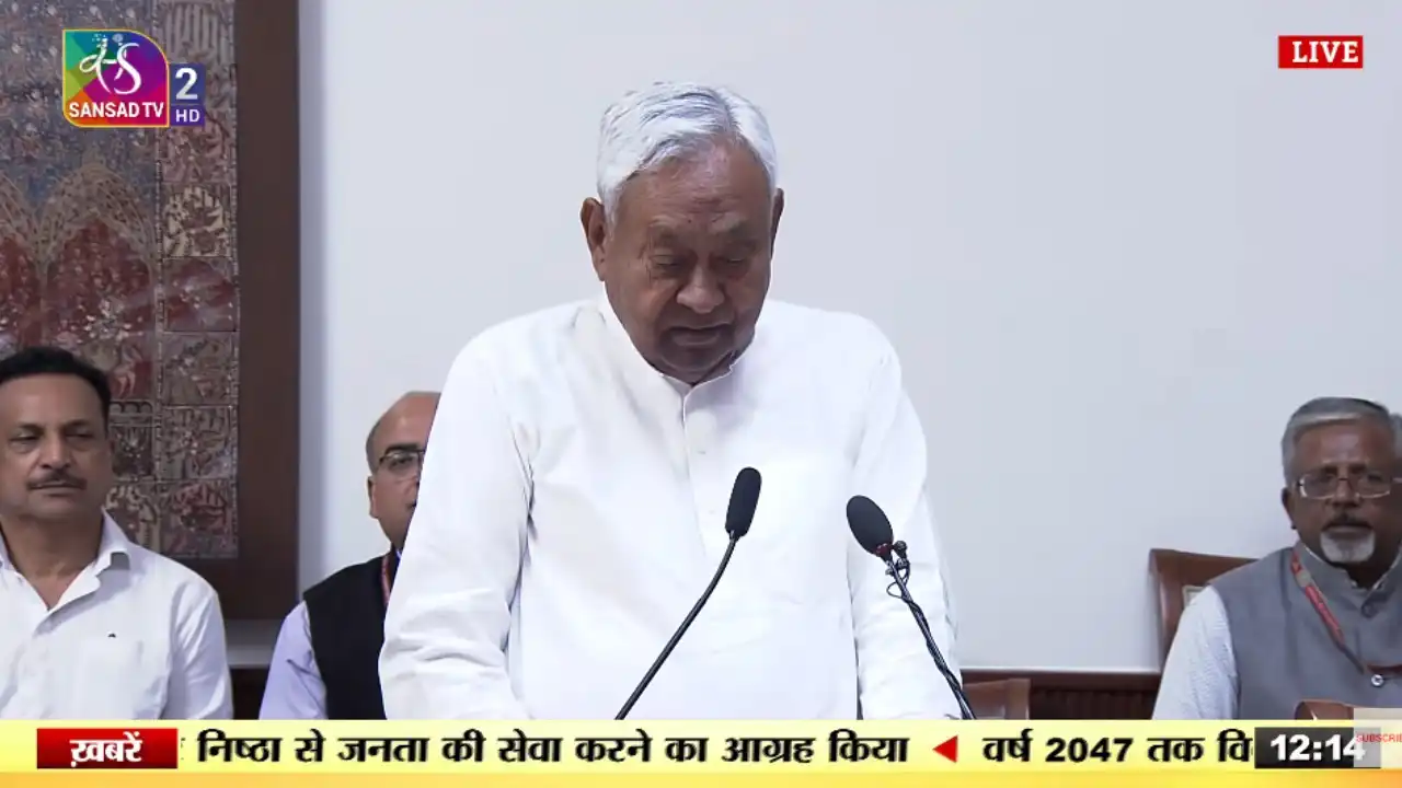 दिल्ली में नई पारी खेलने को तैयार नितीश कुमार, राजयसभा सांसद पद की ली शपथ