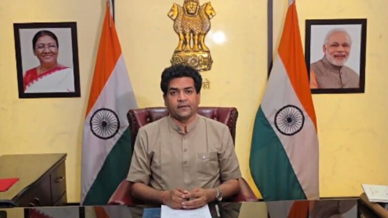 बंगाल और यूपी के बाद अब दिल्ली सरकार ने लगाया बकरीद पर खुले में कुर्बानी बैन, कपिल मिश्रा बोले – “नहीं मानी बात तो सीधे होगी FIR”