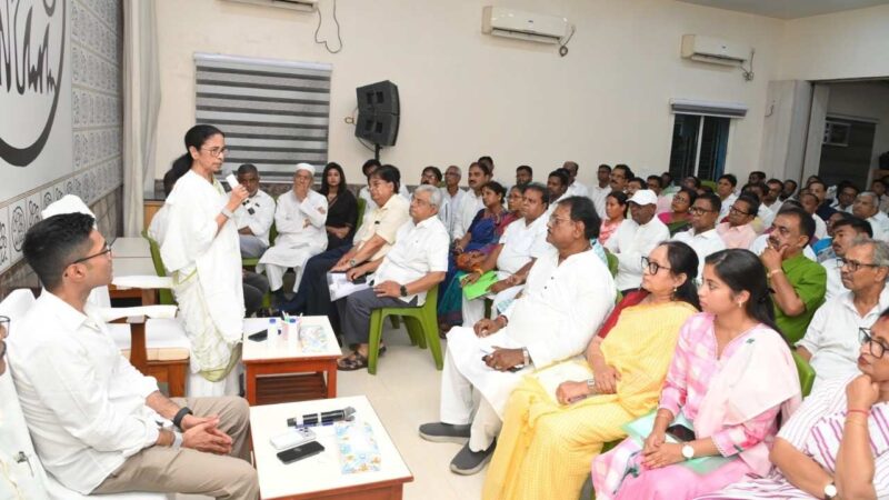 anyone who wants to leave the party is free to do so mamata banerjee sends message to rebel leaders after bengal poll defeat