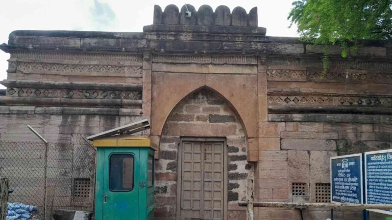 major verdict in bhojshala dispute high court declares bhojshala a temple big relief for hindu side