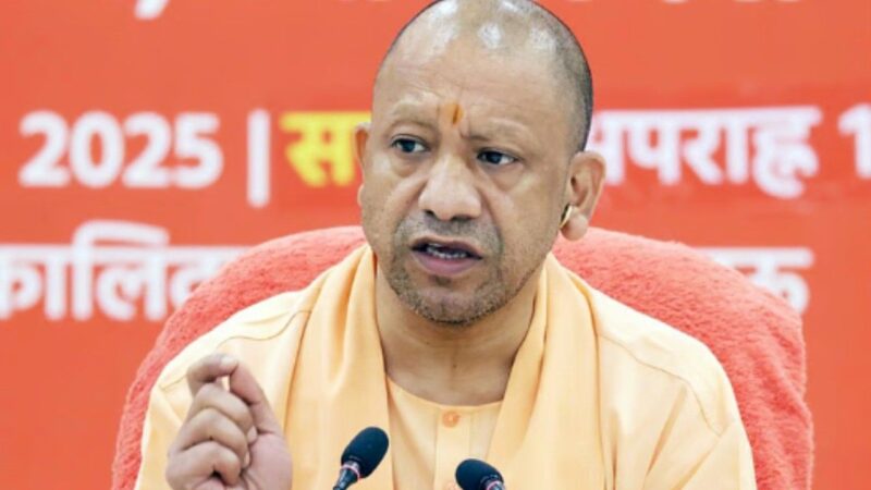 UP में आंधी-बारिश का कहर! 24 घंटे में 111 लोगों की हुई मौतें, योगी सरकार ने पहुंचाई राहत राशि