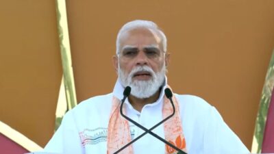 NEET अभ्यर्थियों के लिए PM मोदी का बड़ा कदम, परीक्षा में बाधा न हो इसलिए एयरपोर्ट पर ही रुके रहे