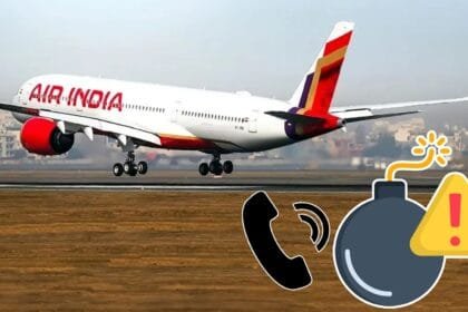 फुकेट से दिल्ली जा रही एयर इंडिया की फ्लाइट AI 379 में उड़ान के दौरान बम की धमकी वाला संदेश मिला, जिसमें 156 यात्री सवार थे।