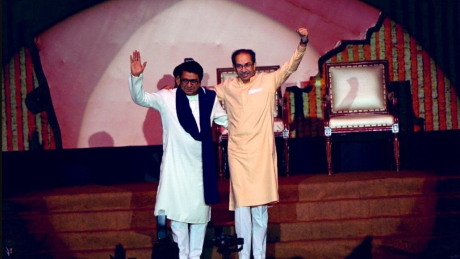 uddhav and raj appeared on same stage after 20 years said if fighting for marathi is goonism then we are goons