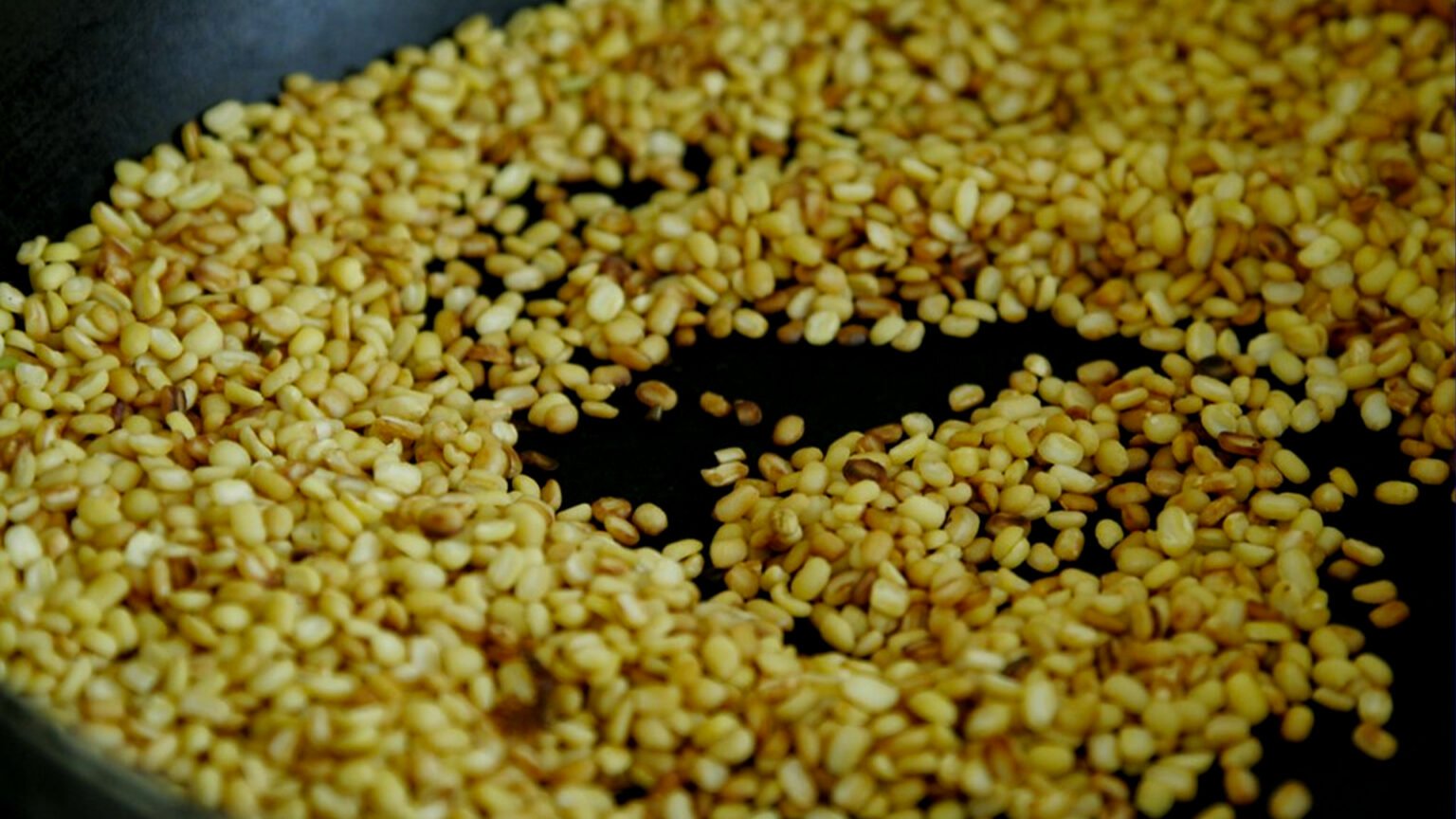 This yellow lentil rich in vitamin B12 is a boon for vegetarians know how to consume it