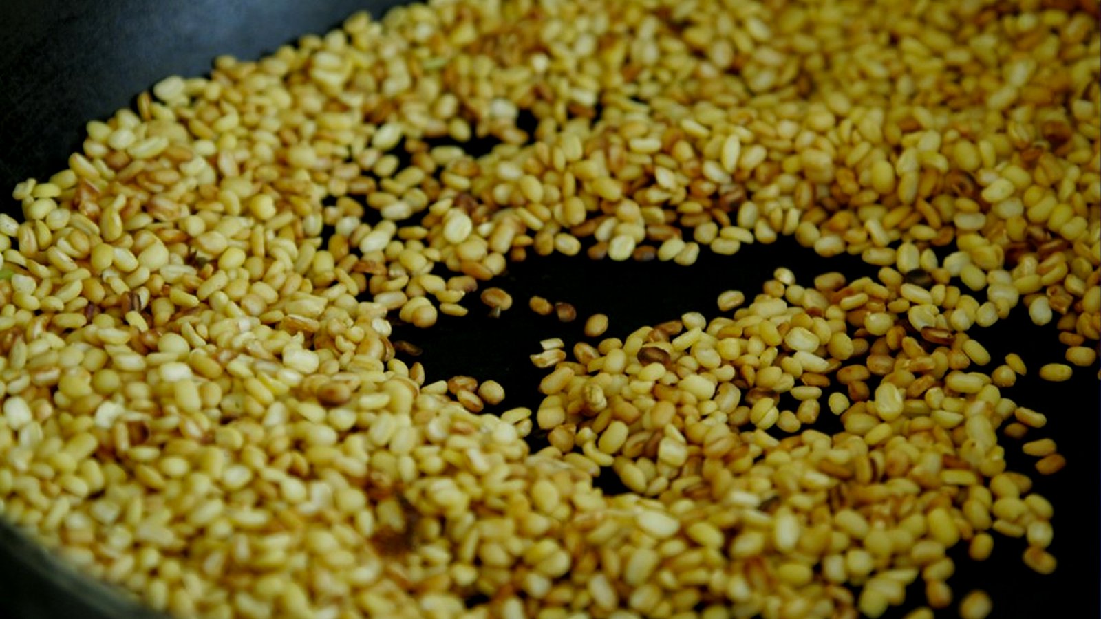 This yellow lentil rich in vitamin B12 is a boon for vegetarians know how to consume it