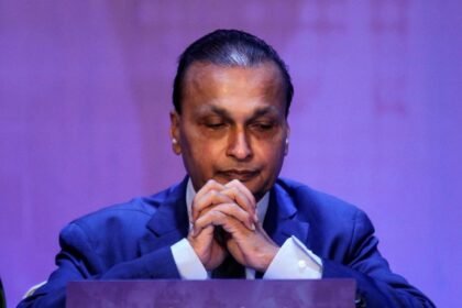 cbi raids anil ambanis house takes action in 17 thousand crore bank fraud case says something is wrong