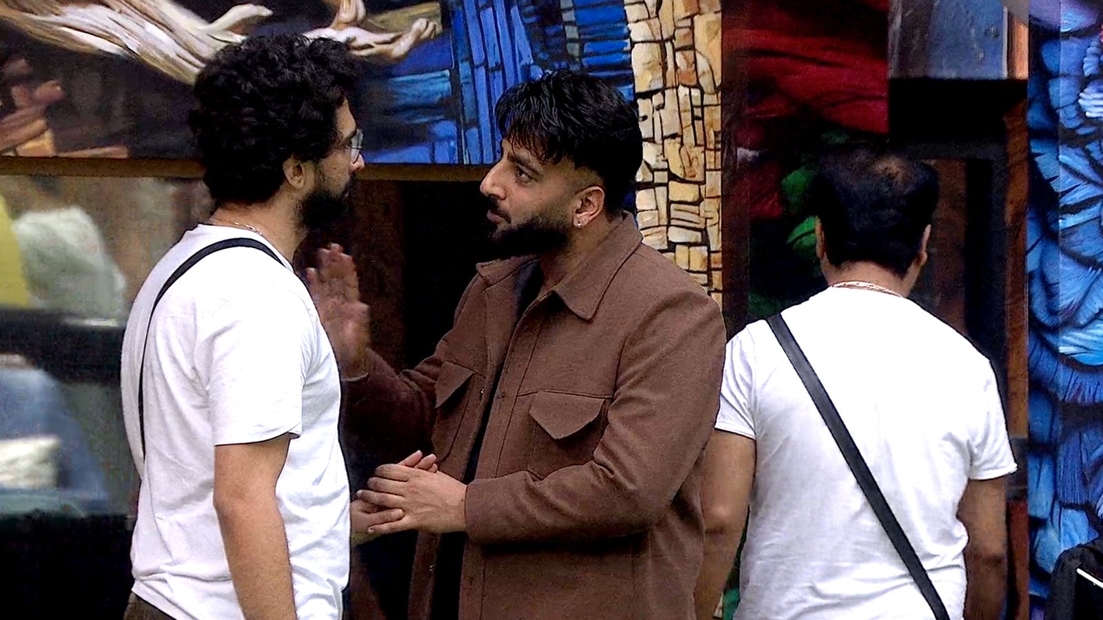 Bigg Boss 19 Amaal Mallik Faces Audience Backlash Shehbaz Becomes the Scapegoat