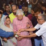 RJD supremo Lalu Prasad reached Gaya with his family and performed Pind Daan