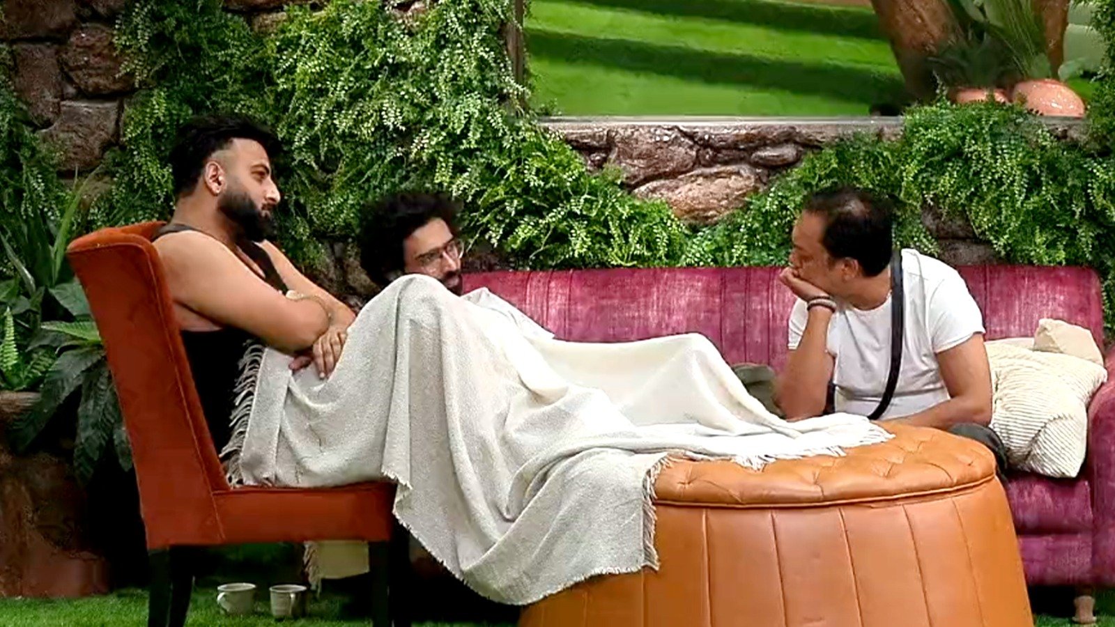 bigg boss 19 amaal mallik punishment shehbaz badesha zeishan quadri disagrees