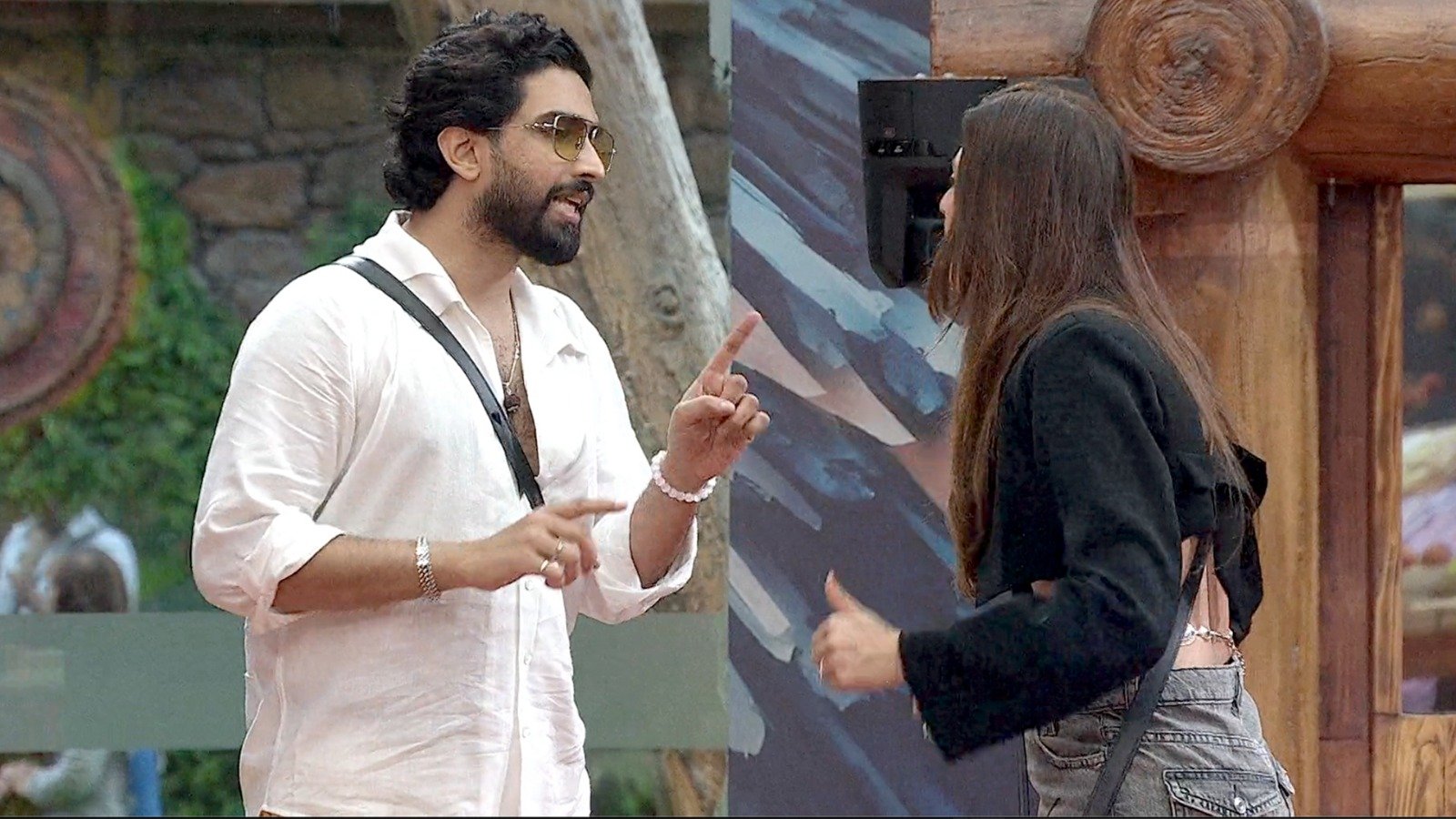 bigg boss 19 second week weekend ka vaar amaal and farhana got a good lesson who will be out of the house