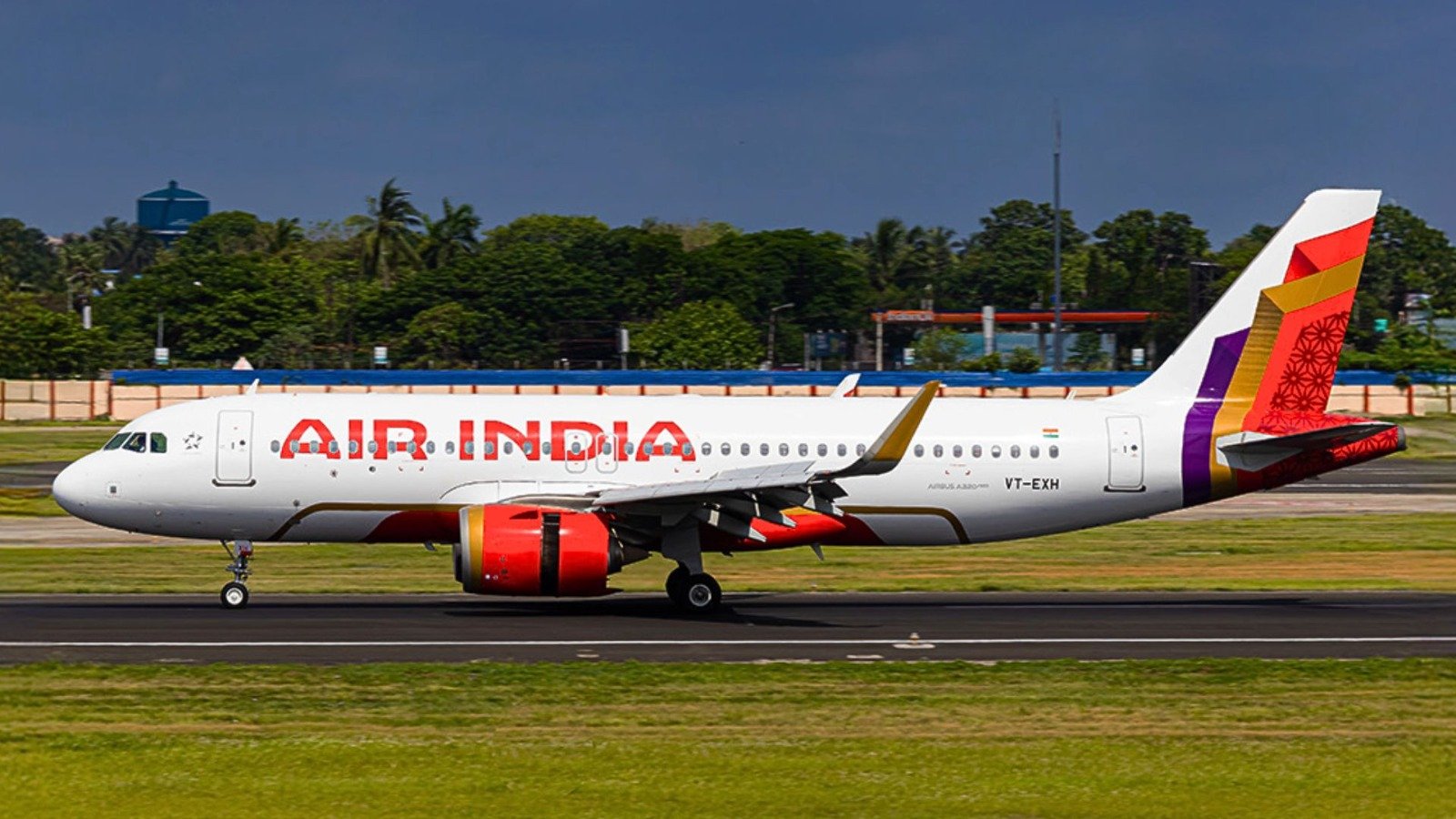 chaos on air india flight as passenger tries to open cockpit door mid air