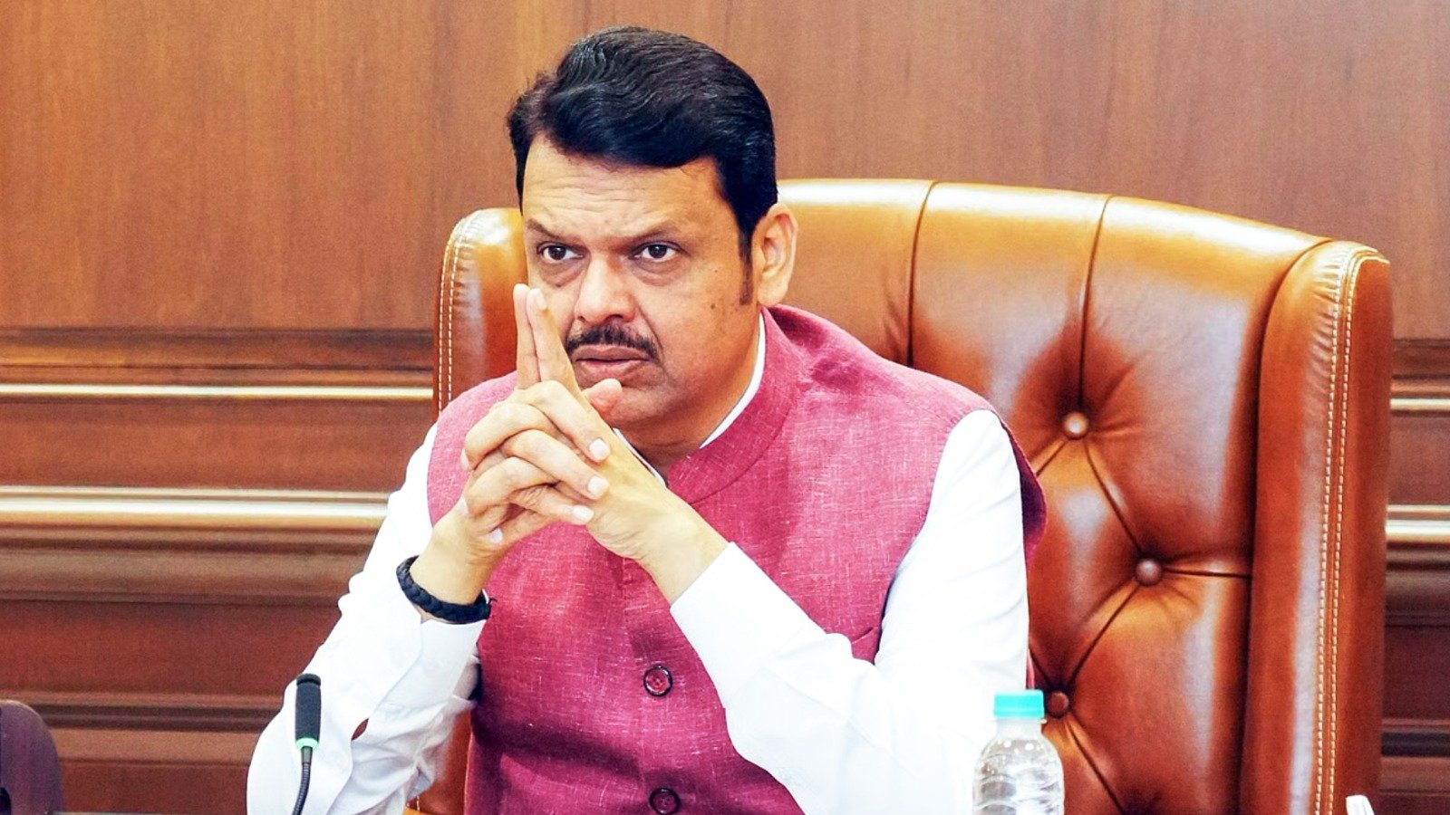 maratha reservation in maharashtra obc banjara community against fadnavis
