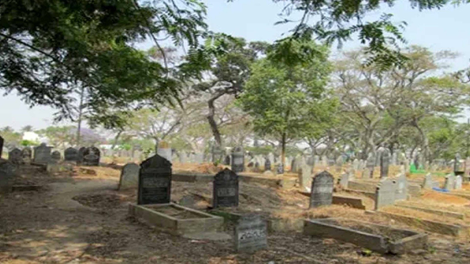 munger cemetery dispute firing two injured heavy force deployed 2