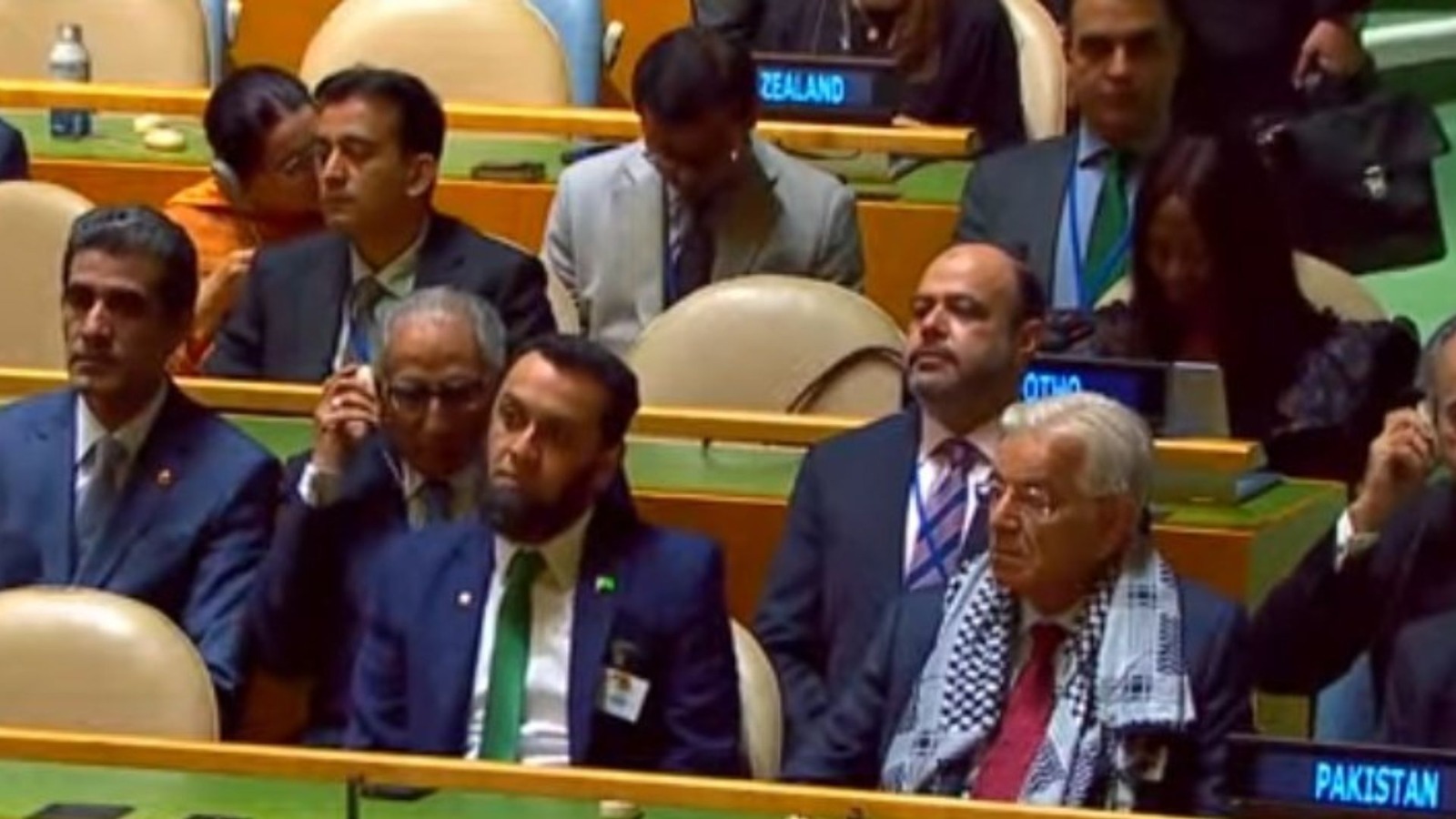 pakistans defence ministers tongue slipped 7 times in the un speech goes viral in unsc