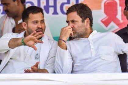 tejashwi prasad yadav announced that the grand alliance will not contest the elections without a cm face
