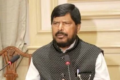 union minister ramdas athawale opposes vhps hindus only garba entry says it may spark violence