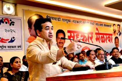 nitesh rane controversial statement egg throwing garba maharashtra
