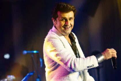 sonu nigam pauses concert during azaan in srinagar old controversy resurfaces