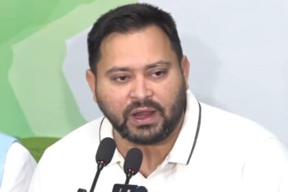 tejashwi yadav big promise double allowance and 5 lakh interest free loan for panchayat leaders